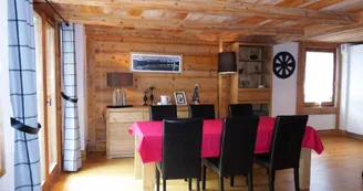 "Le Savoy" appartement de standing au cœur du village/piscine/garage