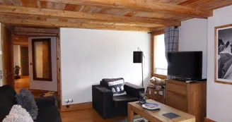 "Le Savoy" appartement de standing au cœur du village/piscine/garage