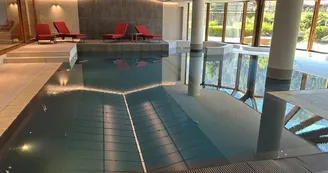 "Le Savoy" appartement de standing au cœur du village/piscine/garage