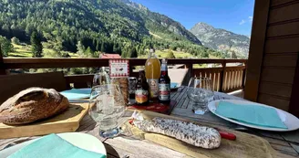 Chez Charles****｜Calme & Belle vue, Skis aux pieds - Piscine couverte - Viachamonix.com