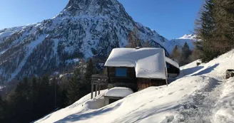 Chez Charles****｜Cosy & Belle vue, Skis aux pieds - Piscine couverte - Viachamonix.com