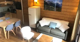 Chez Charles****｜Cosy & Belle vue, Skis aux pieds - Piscine couverte - Viachamonix.com