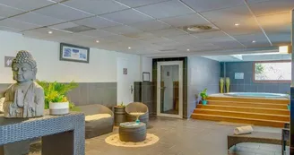 Chez Charles****｜Cosy & Belle vue, Skis aux pieds - Piscine couverte - Viachamonix.com