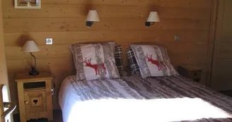 Chalet vue d'exception sur la chaîne du Mont-Blanc Chalet vue d'exception sur la chaîne du Mont-Blanc