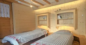 CHALET LES GLACIERS CHALET LES GLACIERS